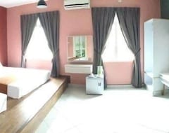 Khách sạn Family Suite@Desa Tebrau Ikea Aeon Tesco Hero (Johore Bahru, Malaysia)