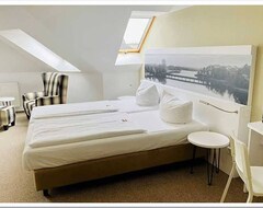 Casa/apartamento entero Familienzimmer 3 Personen - Hotel Am Schlosspark + (Güstrow, Alemania)