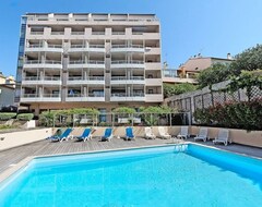 Odalys - Appart'hotel Les Félibriges (Cannes, France)