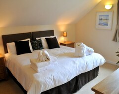 Cijela kuća/apartman Puffin, 4 Bedroom Hot Tub Lodge With Bbq-resort Pool,gym,bar (St Columb Major, Ujedinjeno Kraljevstvo)