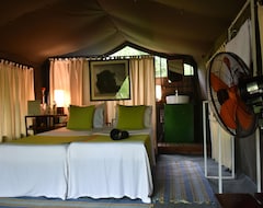 Khách sạn Mahoora Tented Safari Camp - Wasgamuwa (Dambulla, Sri Lanka)