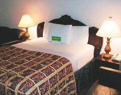 Hotel Deluxe 6 Inn & Suites EX La Quinta Inn Brownsville (Olmito, EE. UU.)