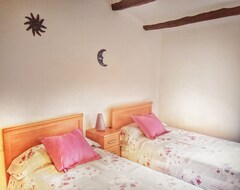 Hele huset/lejligheden Country House Located In Rural Surroundings In The Empordà, Large Garden. Ideal For Families (Ventalló, Spanien)