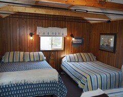 Tüm Ev/Apart Daire New! Sleeping Bear Riverside Cabins - Cabin 3 - Riverfront! (Honor, ABD)