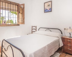 Hotel 5 Bedroom Accommodation In IznÁjar (Iznájar, Spanien)
