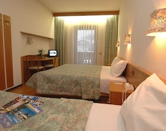 Khách sạn Hotel Comtes De Challant Albergo Etico Valle D'Aosta (Fénis, Ý)