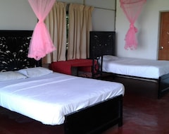 S and K Safari Village Hotel - Wasgamuwa (Kandy, Sri Lanka)