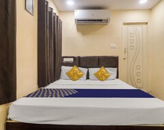 Khách sạn Collection O Hotel Sr Inn Rooms (Anand, Ấn Độ)