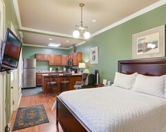 Hotel Grenoble House (New Orleans, USA)