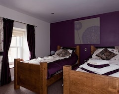 Oda ve Kahvaltı The Fountain Tea Rooms Bed And Breakfast (Matlock, Birleşik Krallık)