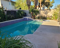 Toàn bộ căn nhà/căn hộ Enjoy A Winter Home, Pool Spa, Well Located, 15 Min To Strip (Las Vegas, Hoa Kỳ)