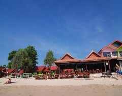 Otel Nature Beach Resort, Koh Lanta (Koh Lanta City, Tayland)