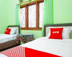 Khách sạn Oyo 91568 Trisna Srabah Resort Homestay & Resto (Tulungagung, Indonesia)