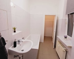 Cijela kuća/apartman Apartment 5 - Haus Lausitzring With Shared Terrace And Wi-fi (Schipkau, Njemačka)