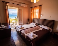 Hotel Ulrika (Aegina City, Greece)