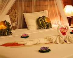 Otel Your Place Inn (Karon Beach, Tayland)
