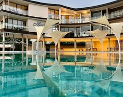 Khách sạn Atlantis Manor (Chonburi, Thái Lan)