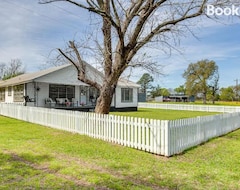 Hele huset/lejligheden Grapeland Farm Retreat With Pool, Grill And Fire Pit (Grapeland, USA)