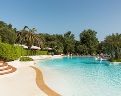 Hotel Ostuni Rosa Marina Resort (Ostuni, Italy)