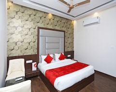 Capital O 2616 Hotel Golden Sand (Rohtak, India)