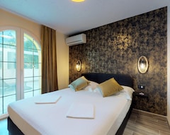 Hotel Bed & Breakfast Villa Terezija (Baška, Croatia)