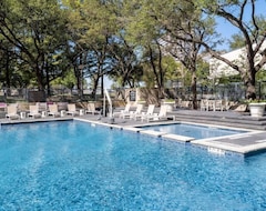 Khách sạn 2 Connecting Suites With 3 Beds At A 4 Star Hotel By Suiteness (Dallas, Hoa Kỳ)