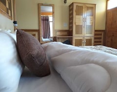 Khách sạn Hotel Monal Residency (Shimla, Ấn Độ)