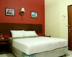 Hotelli Reddoorz @ Palasari (Bandung, Indonesia)