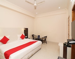 Hotel OYO 49899 Pardeep Palace (Rohtak, Indien)