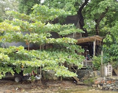 Entire House / Apartment Tree House Bungalow (Los Amates, Guatemala)