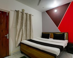 Khách sạn Oyo Hotel Sharma Guest House (Varanasi, Ấn Độ)