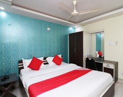 OYO 30163 Hotel Taj Palace (Tarapith, Indien)
