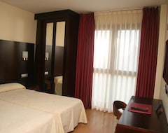 Hotel 44 (Gijon, Spain)