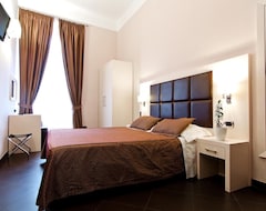 Otel Cenci Bed & Breakfast Fontana Di Trevi (Roma, İtalya)