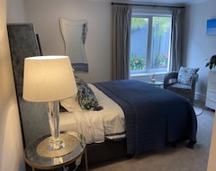 Toàn bộ căn nhà/căn hộ Luxury Clifftop Guest Suite By The Sea (Long Bay, New Zealand)