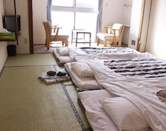 Nhà trọ Guest House Shirogane (Biei, Nhật Bản)