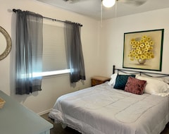 Tüm Ev/Apart Daire Bright 4 Bedroom, Close To Hospital (Bullhead City, ABD)