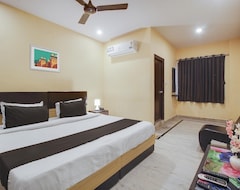 Khách sạn OYO 22736 Anuguna Tulasi Grand (Hyderabad, Ấn Độ)