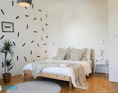 Serviced apartment Bright And Cozy Apartment For Groups And Families (Vienna, Austria)