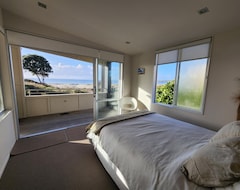 Toàn bộ căn nhà/căn hộ Absolute Beachfront Luxury Holiday House (Omaha Bay, New Zealand)