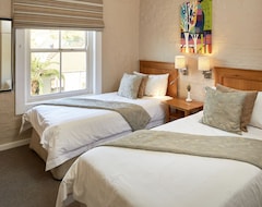 Hotel First Group Hastings Hall (Tamboerskloof, South Africa)