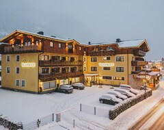 Suite Bergblick - Hotel Tauernhof (Kaprun, Austria)