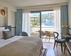 Hotel Hôtel Les Roches Blanches Cassis (Cassis, France)