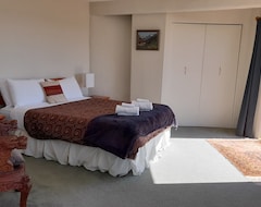 Casa/apartamento entero Camelot Island Retreat - Absolute Waterfront (Richmond, Nueva Zelanda)