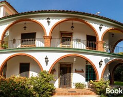 Khách sạn Bombon Guesthouse N3 (Puerto Escondido, Mexico)