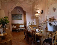 Bed & Breakfast Palazzo Bonfranceschi (Belforte del Chienti, Italien)