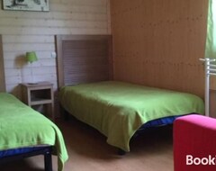 Cijela kuća/apartman Chalet Vire (lac De La Dathee) (Saint-Germain-de-Tallevende-la-Lande-Vaumont, Francuska)