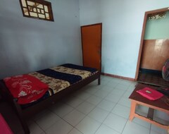 Otel Spot On 93640 Dannis Homestay (East Lombok, Endonezya)