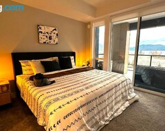 Toàn bộ căn nhà/căn hộ Dreamy Panoramic Lakeview 1 Bedroom Plus Den (Harrison Hotsprings, Canada)