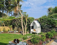 Koko talo/asunto Cottage With Sea View (Polzeath, Iso-Britannia)